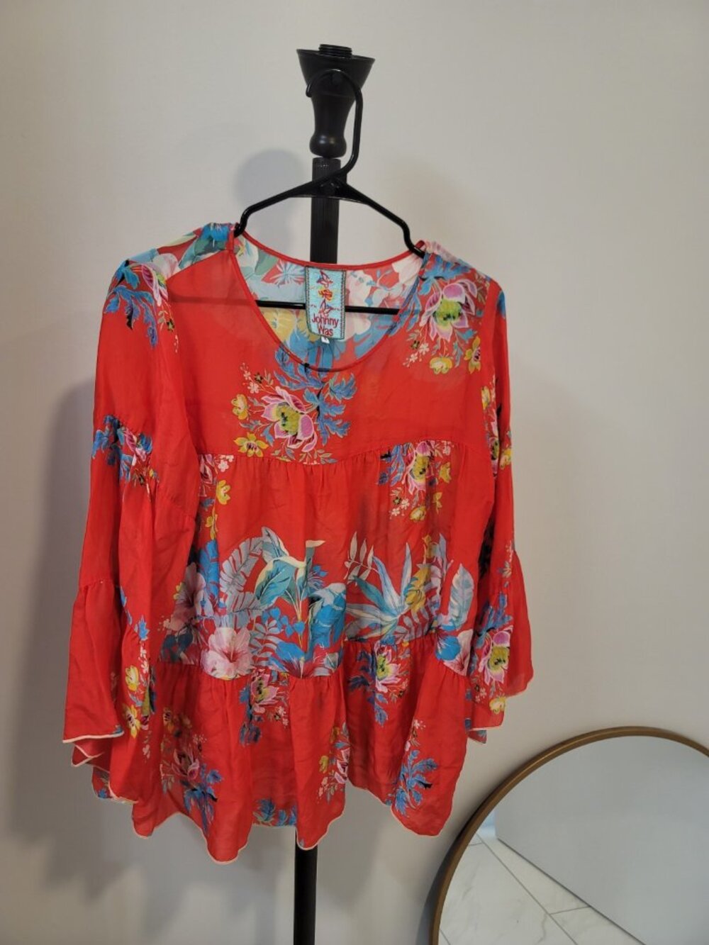 Johnny Was Peonies Garden Blouse Size Medium Silky Floral Top Tiered Boho Red